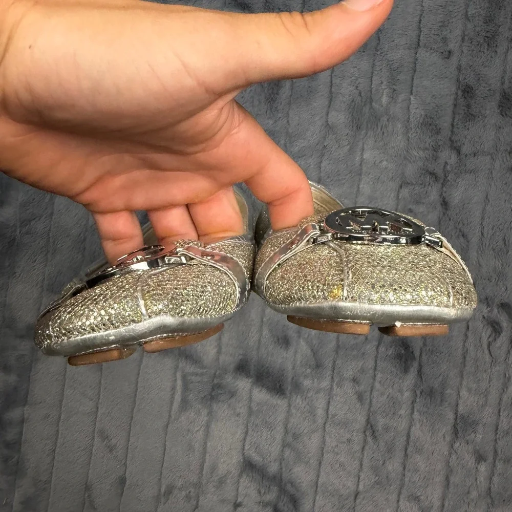 Michael Kors Fulton Moccasin Women 9M Silver Gold Glitter Logo Flat Shoes 9935